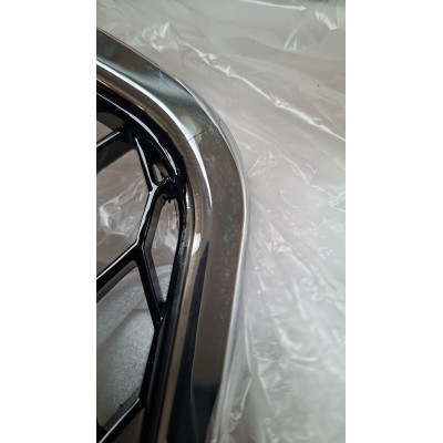 Grill Audi A4 B7 Chrome & Gloss Black