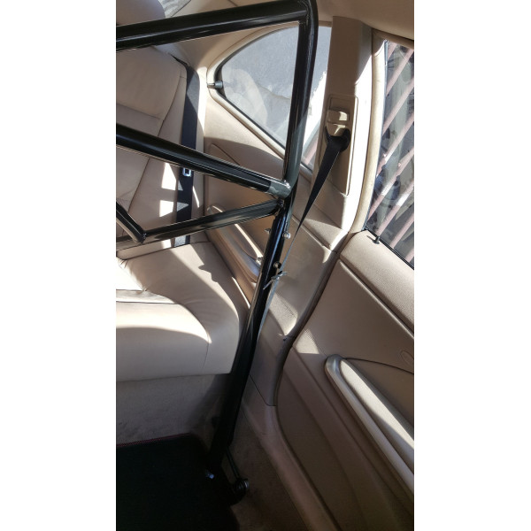Bolt-in Half Roll Cage BMW 3 E46 Coupe V2 Red