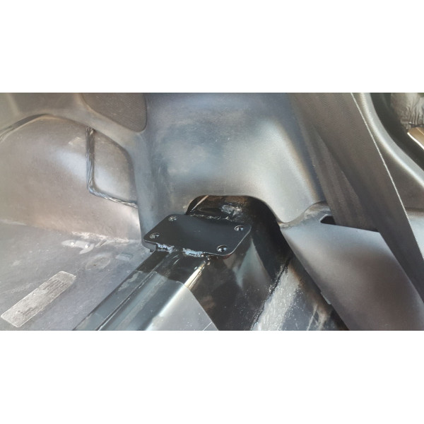 Bolt-in Half Roll Cage Chevrolet Corvette C5 Black